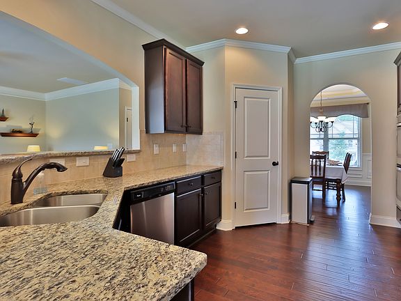 5th image of 1772 Rivercreek Dr SE