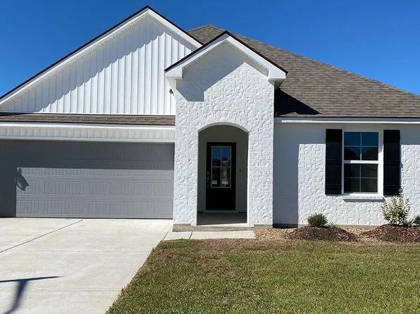 123 Lake Ridge Dr, Broussard, LA 70518