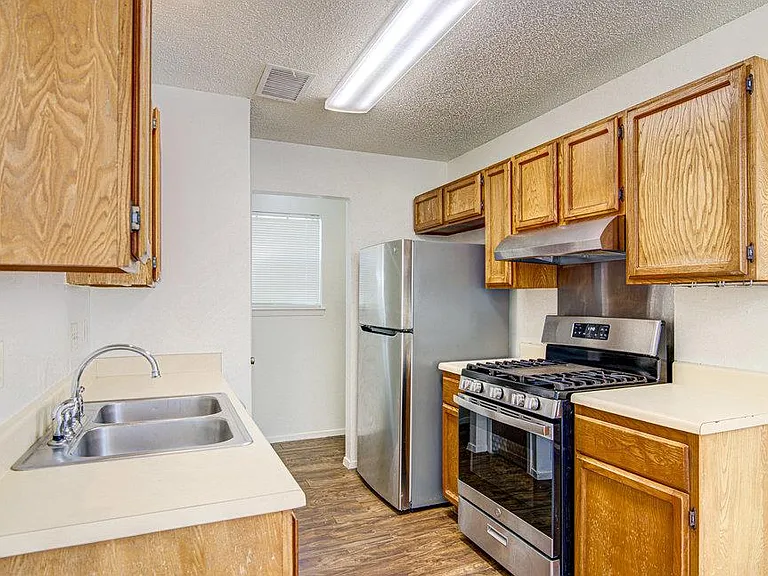8110 W Gate Blvd #B — Photo 14