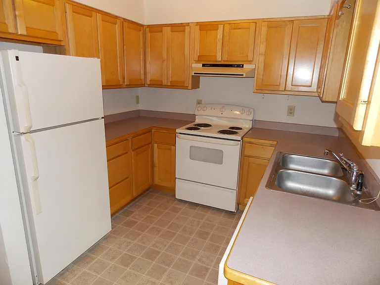 Woodlawn Crossing- 1 bedroom