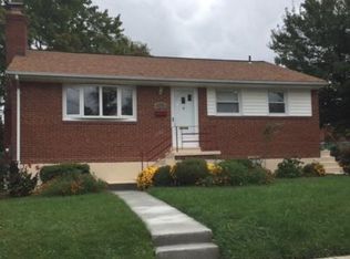 10019 Mayfield Dr, Bethesda, MD 20817