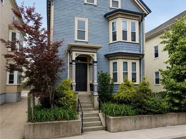 107 Ring St, Providence, RI