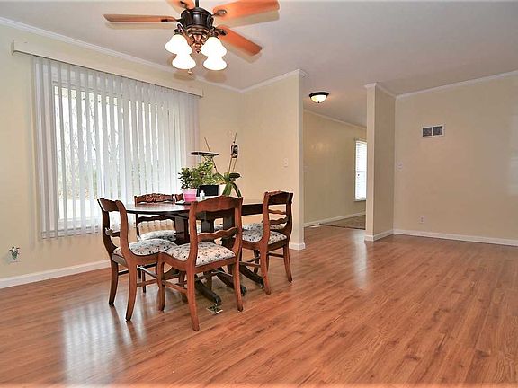 3rd image of 13818 Browning Rd