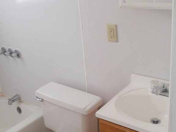 5th image of 407 W Roosevelt St