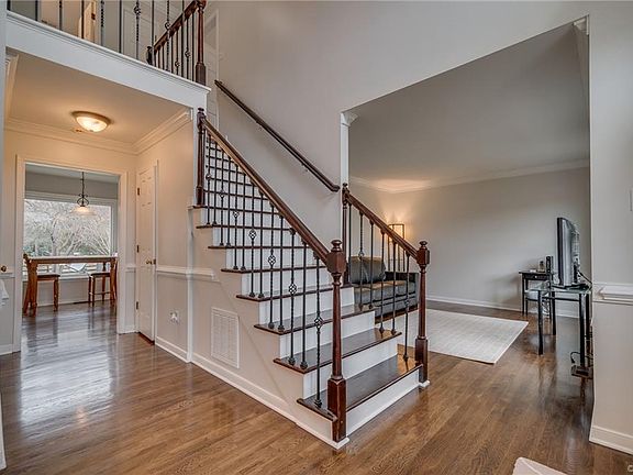4th image of 8311 Silkwood Ct