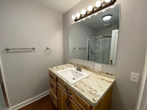 604 N Bolivar St — Photo 22
