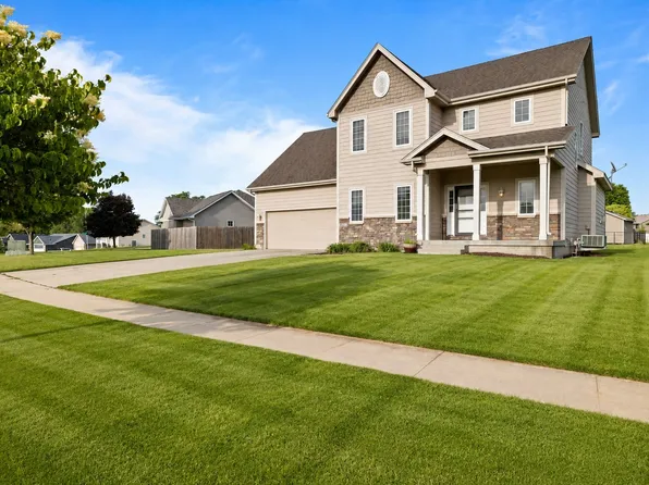 5447 SE 27th St, Des Moines, IA 50320