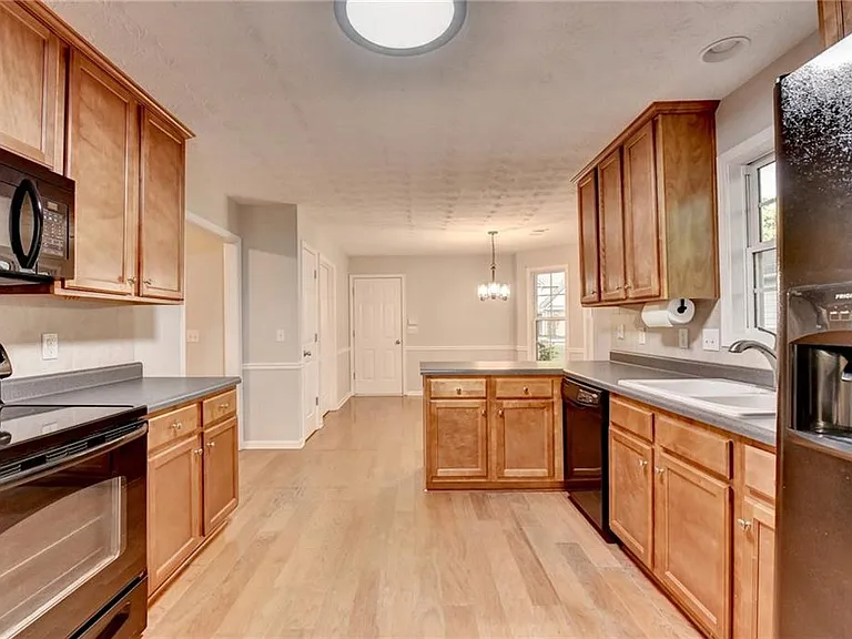 310 Andrew Ridge Dr — Photo 16
