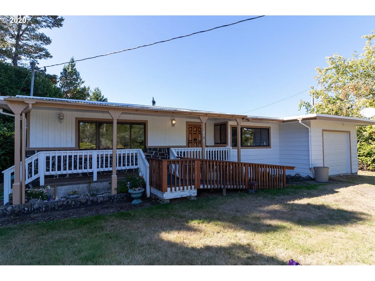 5190 Heceta Beach Rd photo 1