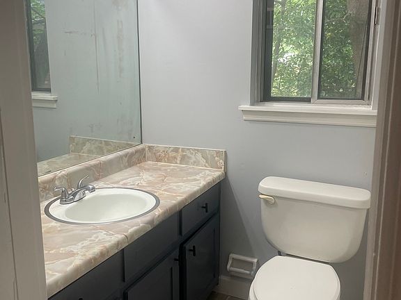 3rd image of 4519 Raleigh Dr