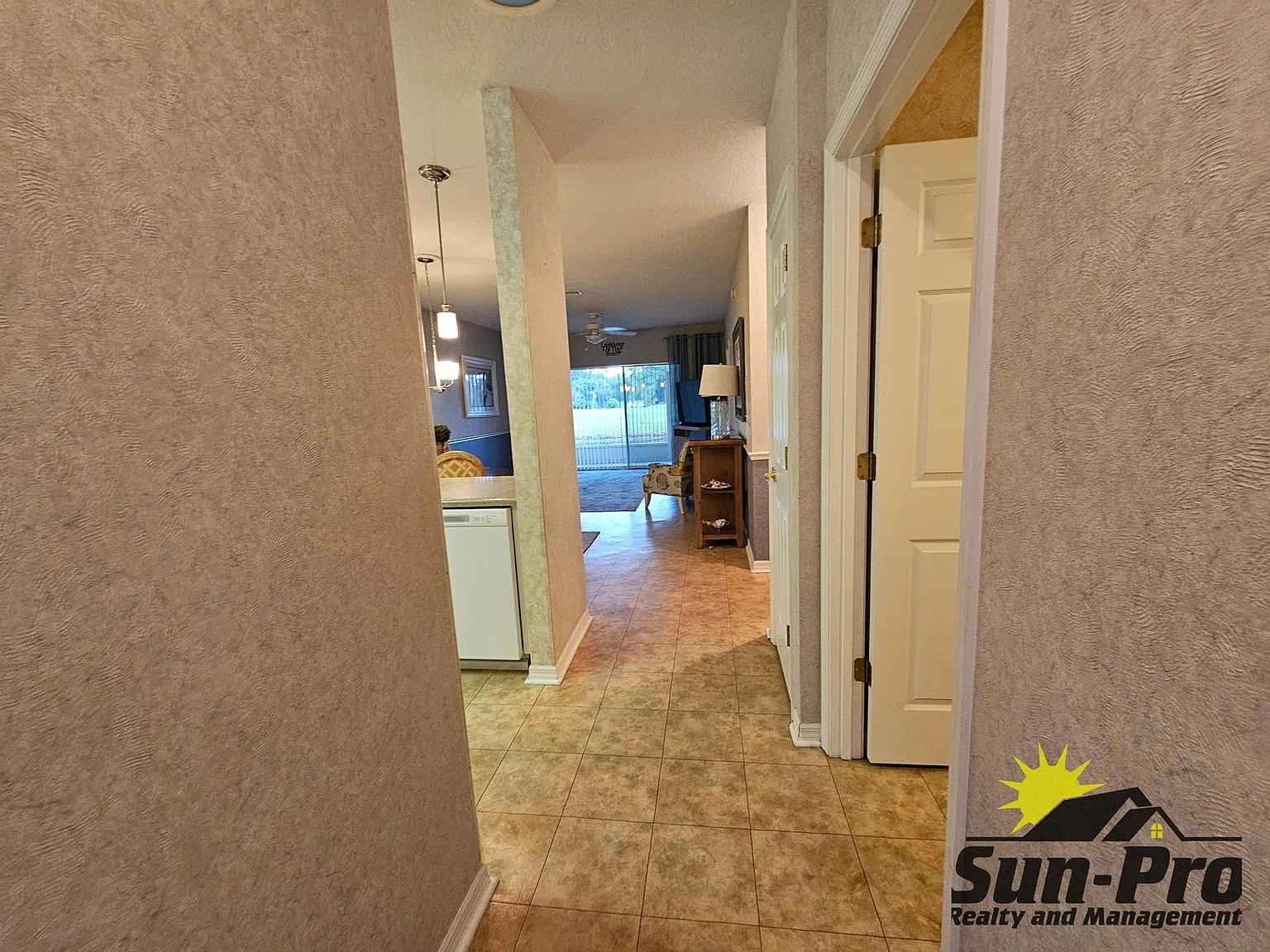 2 bed, 2.0 bath, 1066 sqft, $1,995 — Photo 3