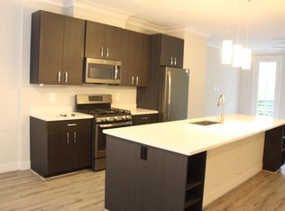 908 N Buchanan St, Arlington, VA 22203