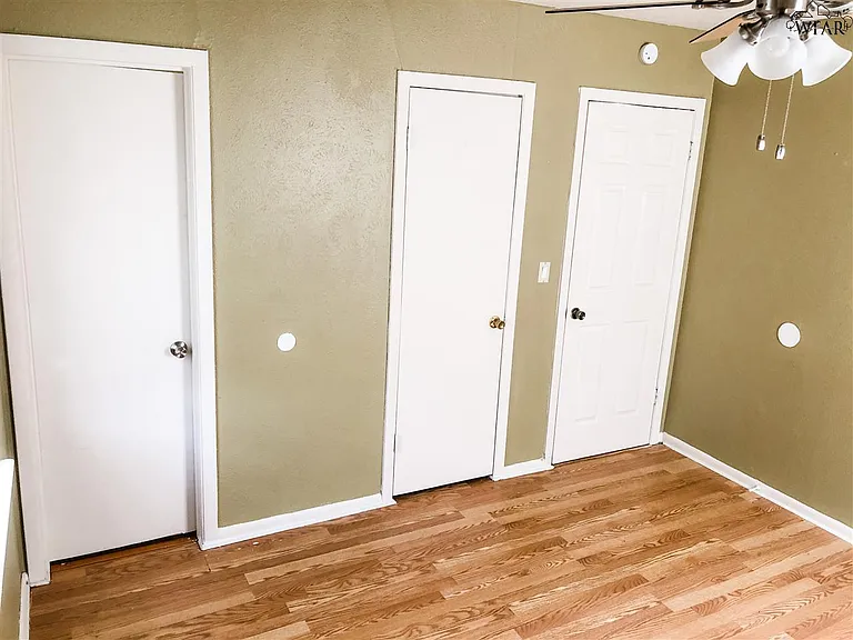 1418 Phoenix Dr — Photo 11
