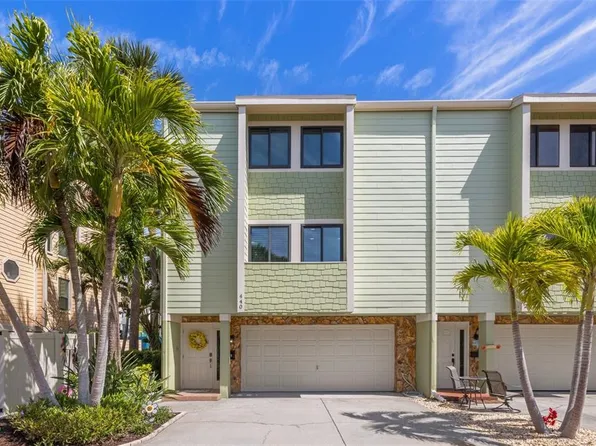 440 Sandy Hook Rd, Treasure Island, FL 33706