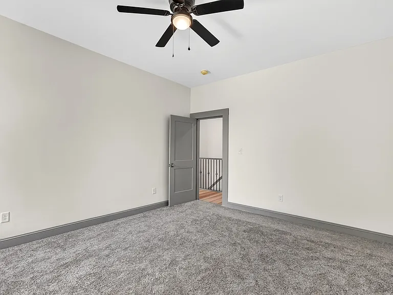 1810 Utah St — Photo 31