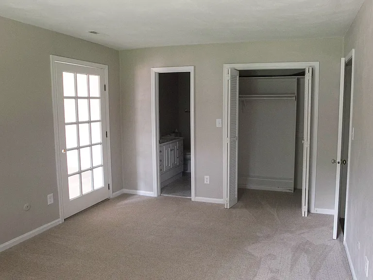 1137 Chatmoss Dr — Photo 6