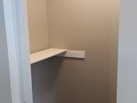 4th image of 800 N 14th St