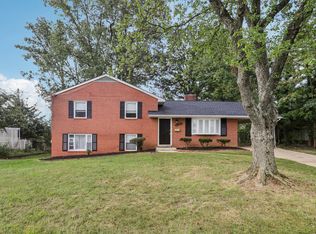 6105 Hibbling Ave, Springfield, VA 22150