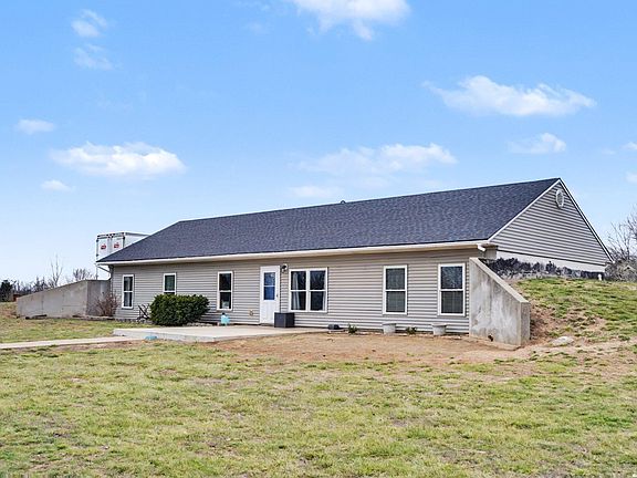 3rd image of 13271 23rd St