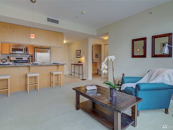 4th image of 1420 Terry Ave Unit 1706