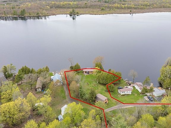 3rd image of 66 Downing Farm Rd