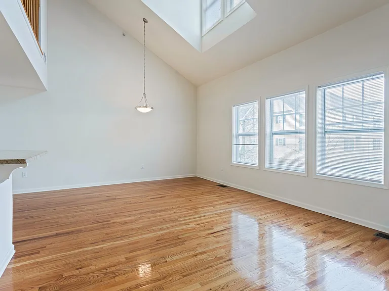 Living rom / dining room
