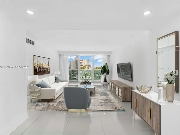 100 Bayview Dr APT 508, Sunny Isles Beach, FL 33160