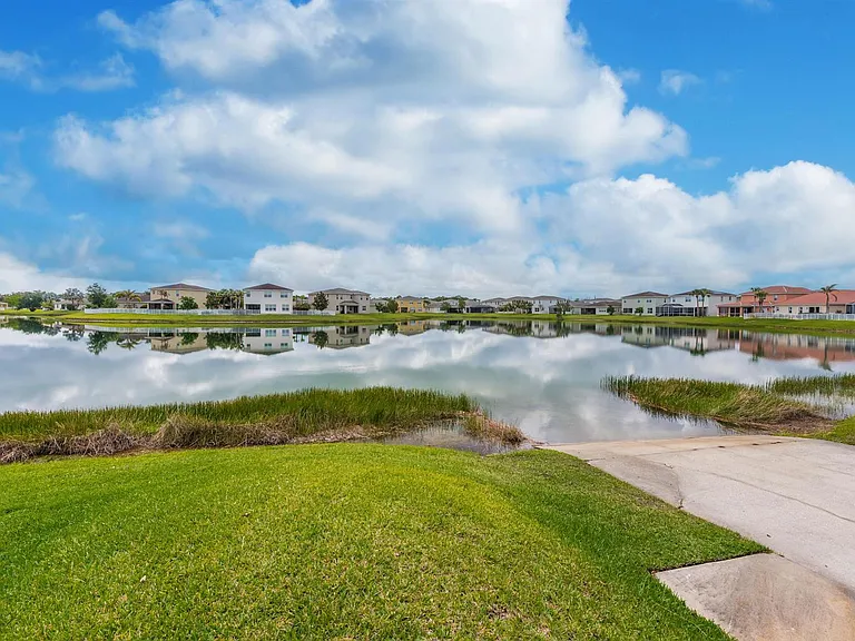 1367 NW Leonardo Cir — Photo 41