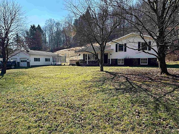 2nd image of 79 Punkin Center Rd