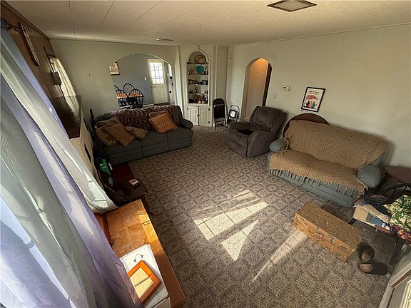 4th image of 10156 N 800th St