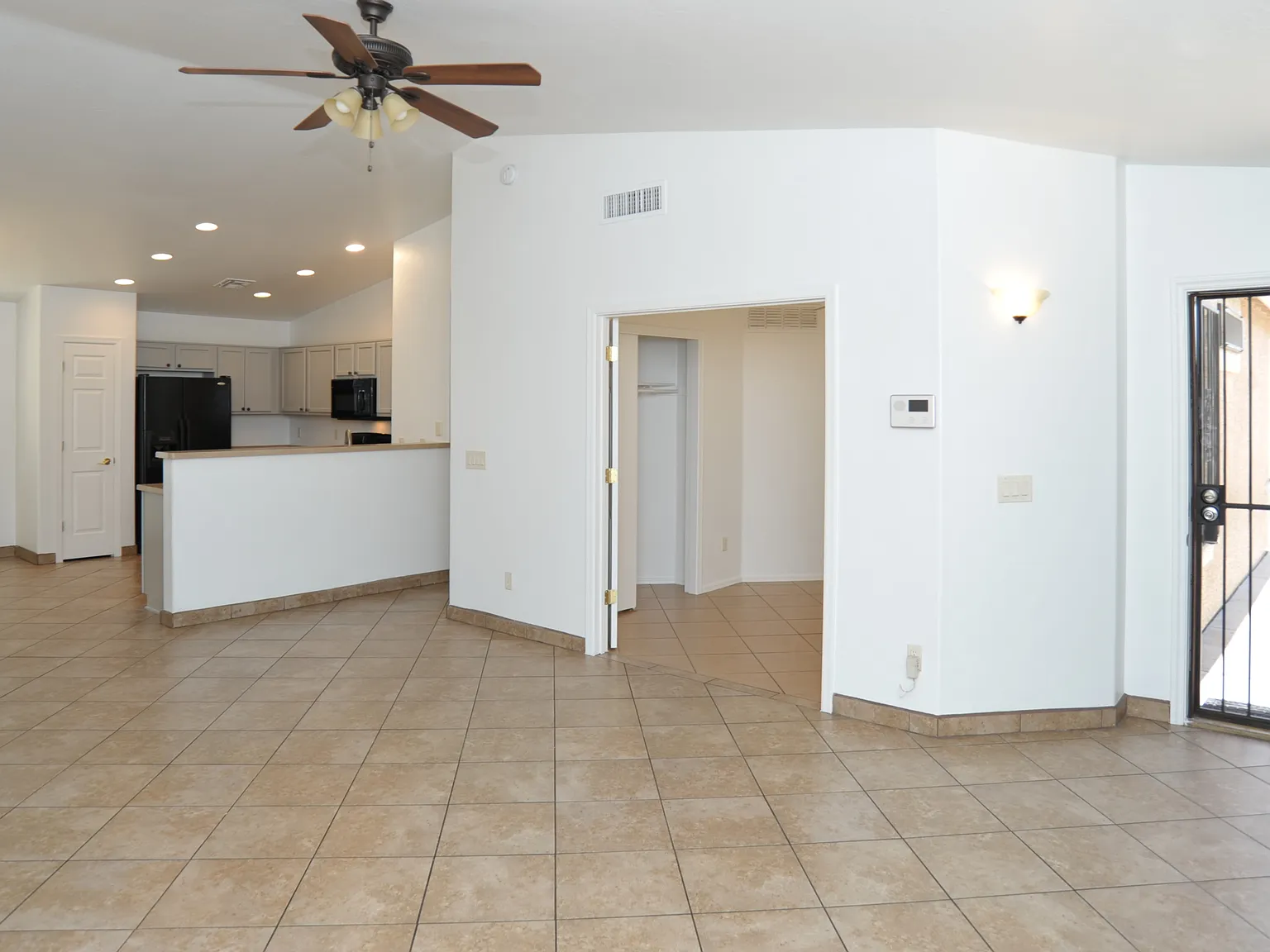 4 bed, 1538 sqft, $1,695 — Photo 3