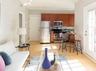 1022 W Dakin St #1073, Chicago, IL 60613
