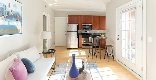 1022 W. Dakin Photo 1