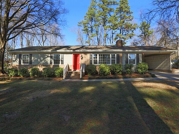 Brick home w/carport