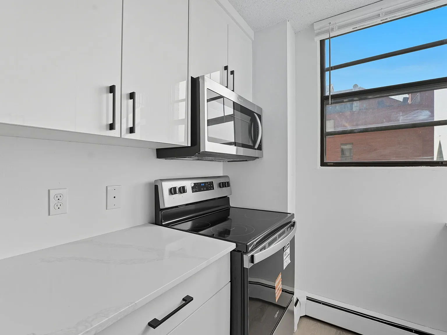 Chelsea Estates — Photo 4