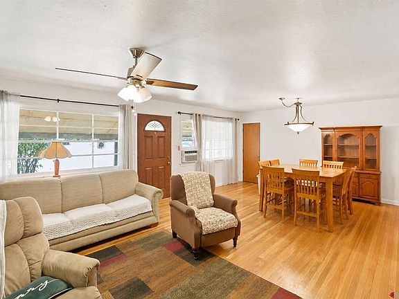 3rd image of 2012 Eastlawn Avenue