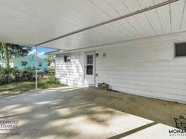 272 Collingwood Ave — Photo 20
