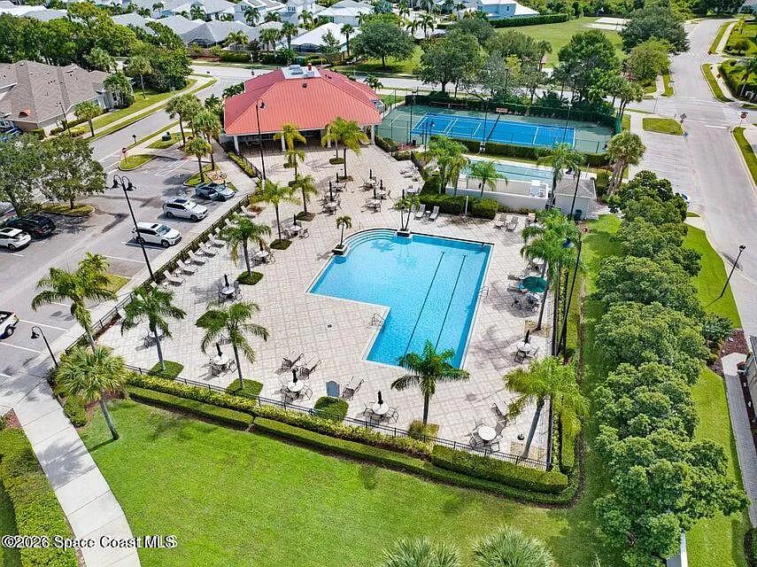 3 bed, 2.5 bath, 2032 sqft, $3,500 — Photo 3