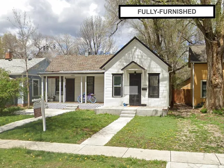 1018-1020 Akin Ave — Photo 2
