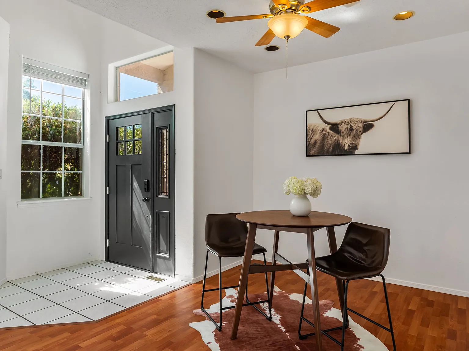 3 bed, 1761 sqft, $3,200 — Photo 3