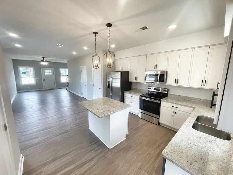 358 Honeycomb Ct — Photo 9