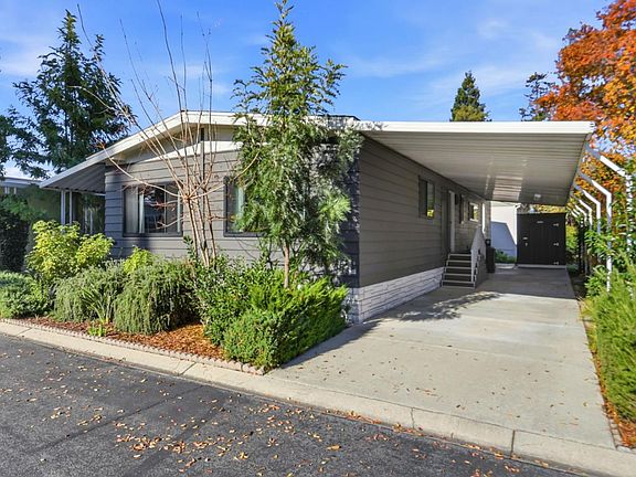 2nd image of 26 Quail Hollow Dr #26