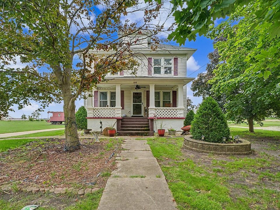 1st image of 102 N Pine St
