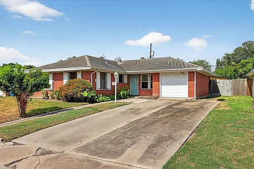 4637 Calvin Dr Photo 1