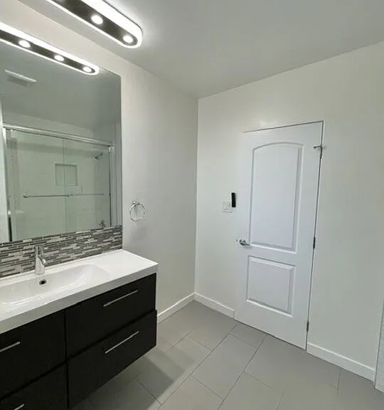 8397 Fountain Ave #203 — Photo 25