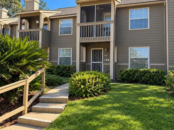 495 Popps Ferry Rd APT 20, Biloxi, MS 39531