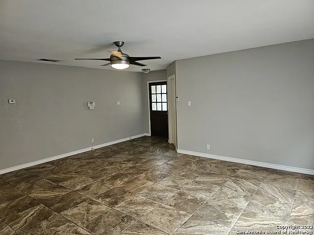7692 Cascade Oak Dr — Photo 9
