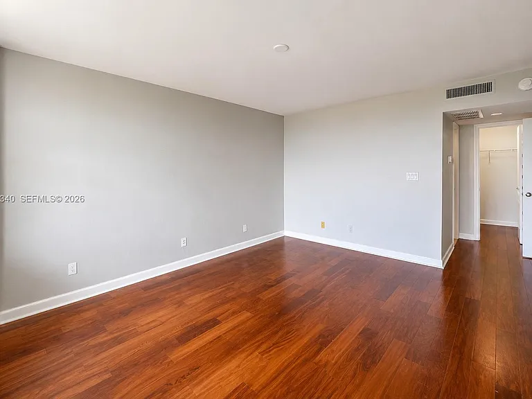 5600 Collins Ave #17G — Photo 8