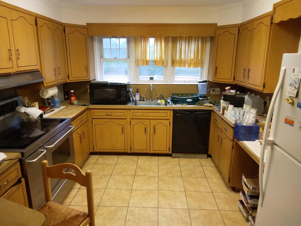 1st image of 561 Almena Ave #1