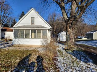 305 McClung Rd, La Porte, IN 46350